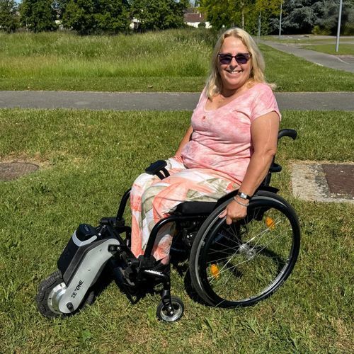 Silla de ruedas eléctrica - ZE ONE - WheelMove SAS - para discapacitados / de exterior / todoterreno
