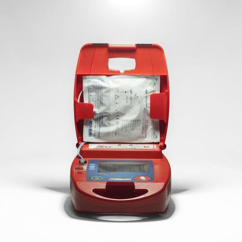 Desfibrilador externo semiautomático - GEO SAVER D - A.M.I. ITALIA - USB / con monitor de ECG / bifásico