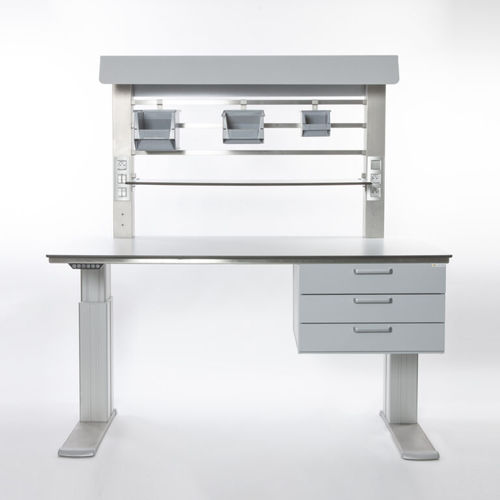 Mesa de trabajo - 17005 00 series - Belintra - de acondicionamiento de instrumental médico / rectangular / de altura regulable