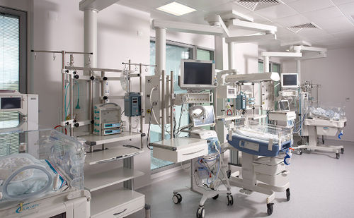 Brazo de distribución de techo - Atlas® - Brandon Medical - para cuidados intensivos / articulado / modular