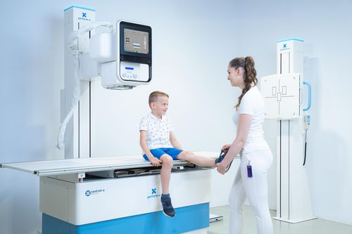 Sistema de radiografía digital - F400 - CONTROL-X Medical - para radiografía polivalente / para radiografía pediátrica / con Bucky en el suelo