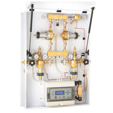 Unidad de distribución de gases medicinales de dos etapas - C-2210M-2251M - DELTA P  - controlada por microprocesador