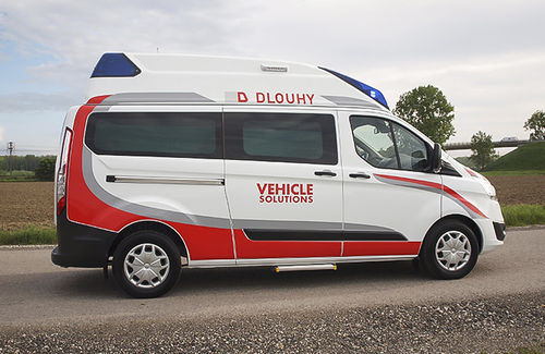 Furgón ambulancia - Dlouhy