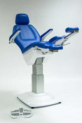 Sillón de reconocimiento podológico - Xenon - Euroclinic MediCare Solutions - eléctrico / de altura variable / con reposapiernas