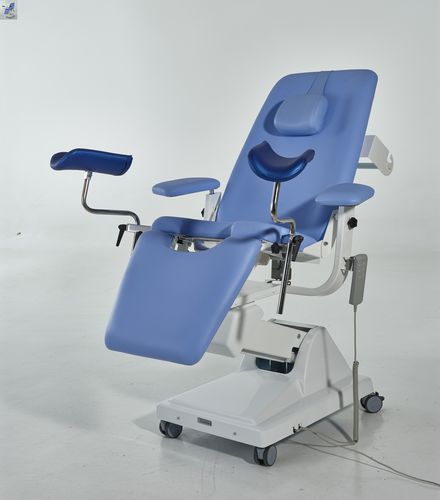 Sillón de reconocimiento ginecológico - Gynex - Euroclinic MediCare Solutions - electroneumático / con reposapiernas / con respaldo regulable