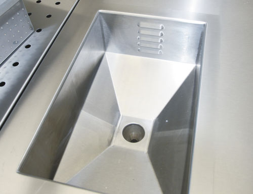 Mesa de laboratorio con fregadero - 83330 - Funeralia - de acero inoxidable