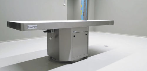 Mesa de disección - 80540/1/WAkku - Funeralia - rectangular / para animales / eléctrica