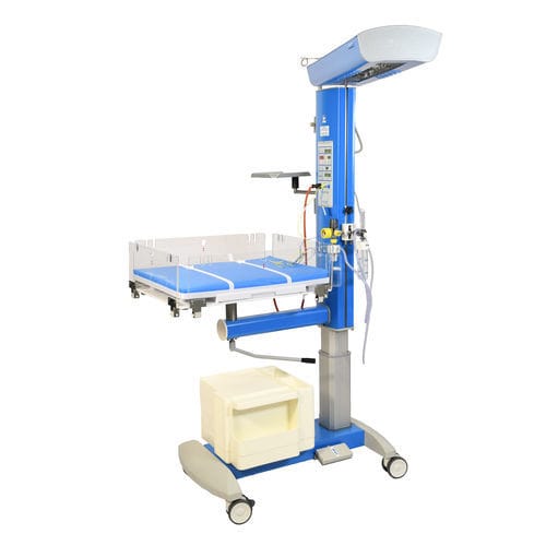 Mesa de reanimación neonatal con lámpara de fototerapia - Alhena - GINEVRI srl - con ventilador / con ruedas