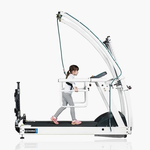 Cinta de correr con baranda - pluto® med - h/p/cosmos sports & medical - con inclinación / con sistema de arnés / pediátrica
