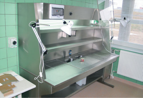 Estación de trabajo de laboratorio de macroscopia - MC000649 - HYGECO