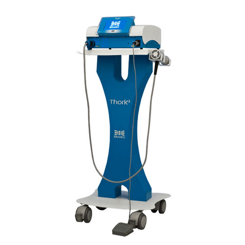Generador de ondas de choque extracorpóreas para la medicina estética - THORK - Ibramed - en carro