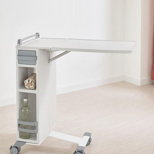 Mesa de cama con ruedas - Quado - Stiegelmeyer GmbH & Co. KG - de altura regulable / reclinable / con accionamiento manual
