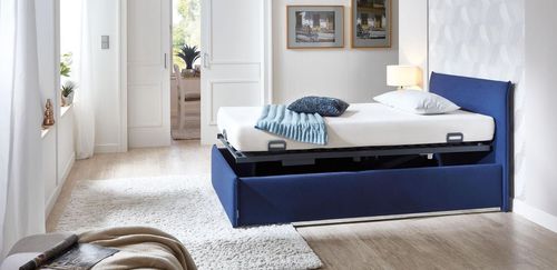 Cama para asistencia domiciliaria - Lindeo - Stiegelmeyer GmbH & Co. KG - eléctrica / de altura regulable / con ruedas