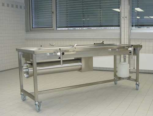 Mesa de autopsia de medicina legal - AST 10/700 - KUGEL medical GmbH & Co. KG - de disección / de lavado de cadáveres / con ruedas
