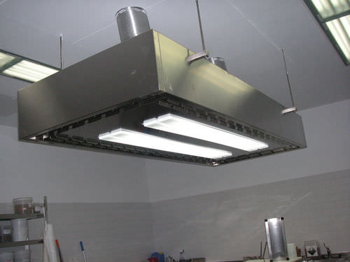 Sistema de alimentación de aire para salas de autopsia - ZU 10/900 - KUGEL medical GmbH & Co. KG - con luz