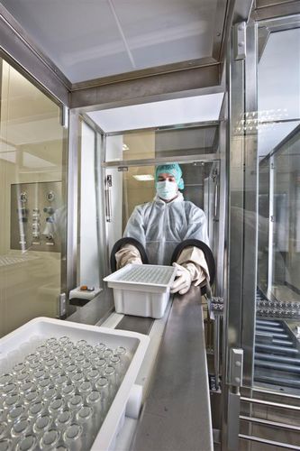 Sistema de barrera de acceso restringido para sala blanca - Ortner Reinraumtechnik 