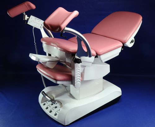 Sillón de reconocimiento ginecológico - GOLEM F1 - RQL - GOLEM tables - para urología / eléctrico / de altura variable