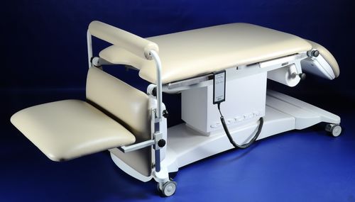 Sillón de reconocimiento proctológico - GOLEM PROKTOLOG - RQL - GOLEM tables - eléctrico / electroneumático / de altura variable