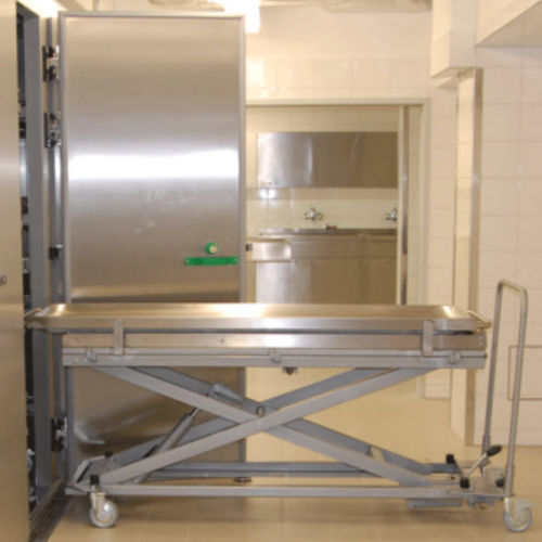 Cámara mortuoria frigorífica para ataúdes - LKZ HS.DS - UFSK INTERNATIONAL GmbH & Co. KG - para varios cuerpos / de carga frontal / con carros de carga