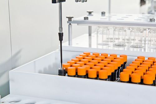 Plataforma de síntesis robotizada - Zinsser - Zinsser Analytic 