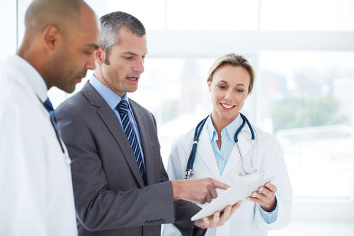 Sistema de gestión de datos - Oracle Cerner - de hospital / automatizado