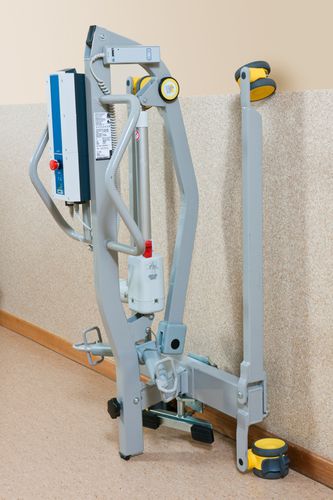 Elevador de pacientes eléctrico - 1635 - Handi-Move - con ruedas / para adulto / de emergencia
