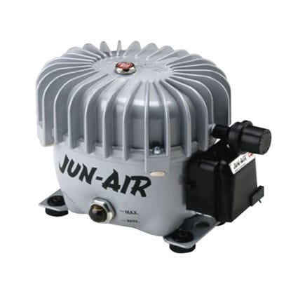 Compresor para odontología - Motor 3 - JUN-AIR International A/S - lubricado