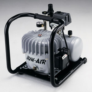 Compresor para odontología - 3-4 - JUN-AIR International A/S   - de laboratorio / lubricado