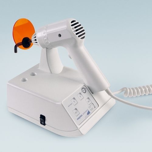 Lámpara de polimerización para odontología - Megalux Softstart - MEGADENTA Dentalprodukte GmbH   - para resina / de halógeno