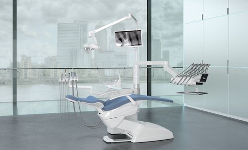 Unidad de tratamiento dental con sillón - S320TR - Stern Weber - con reposacabezas flexible / con monitor / con sistema de higiene