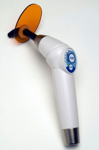 Lámpara de polimerización para odontología - MOON EVOLUTION - TEKNE DENTAL - empotrable / LED