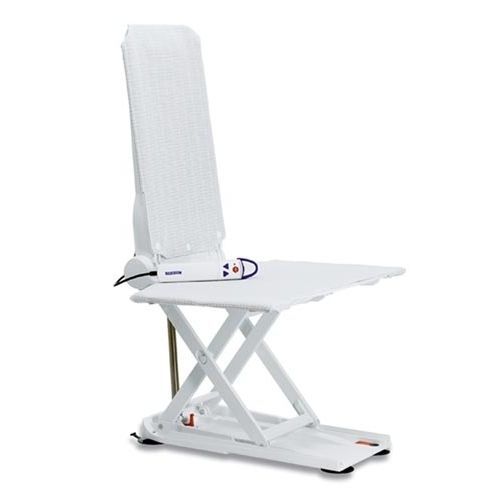 Asiento de baño con respaldo alto - Aquatec Orca - Invacare - inclinable / ergonómico / de altura variable