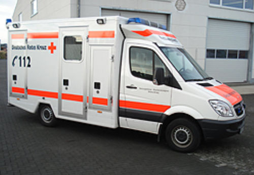 Ambulancia con cuerpo modular independiente - C. Miesen - tipo C