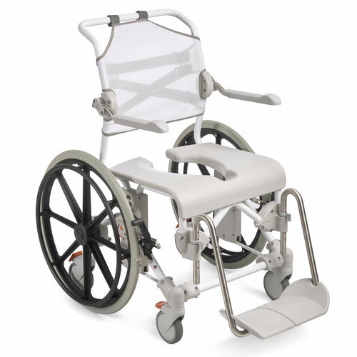 Silla de ducha con reposabrazos - 80229402 - Etac - con respaldo / con ruedas / con apertura higiénica
