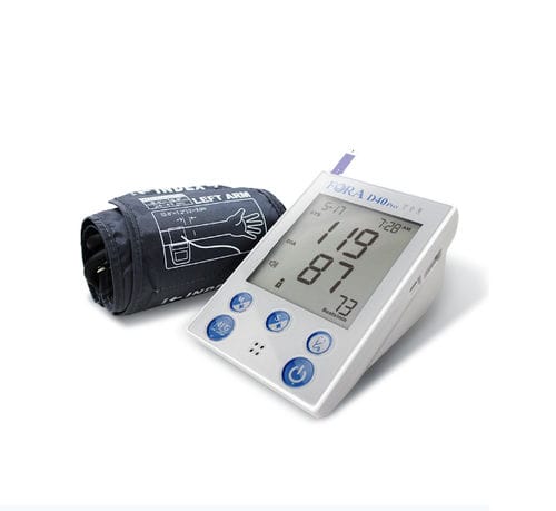Tensiómetro electrónico automática - D40 Pro - ForaCare Suisse AG - oscilométrica / con batería recargable / con manguito para adulto