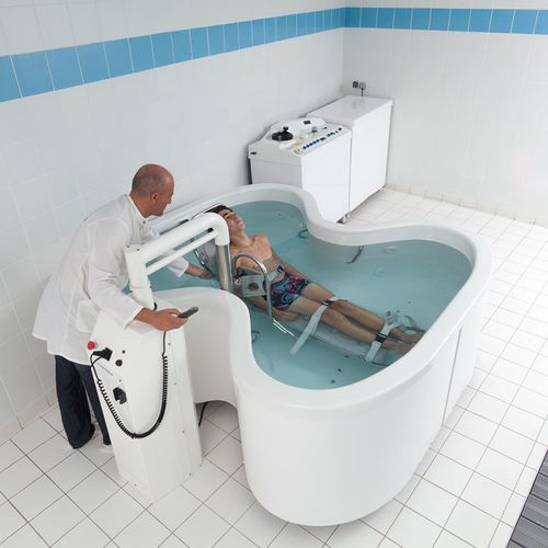 Tanque para rehabilitación sobre suelo - QUATUOR - Somethy