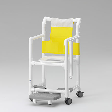 Silla de ducha con reposabrazos - SC 100 FT SB - RCN Medizin - con ruedas / con placa reposapiés deslizante / con apertura higiénica