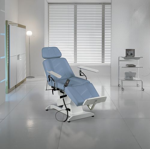 Sillón para hemodiálisis eléctrico - Hemo - Lemi Med - Lemi MD - de 3 secciones / de altura variable / con ruedas