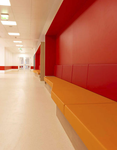 Sala de espera para centro sanitario - Transumed