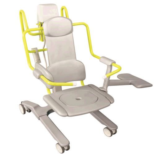 Asiento de baño con reposabrazos - Novum 1000 - SCEMED - con ruedas / con respaldo / elevador