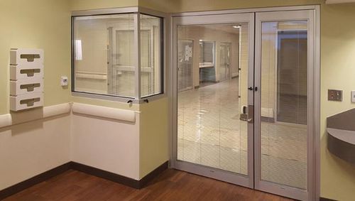 Puerta de hospital - Dura-Care 7400 - Stanley Access Technologies - para cuidados intensivos / abatible