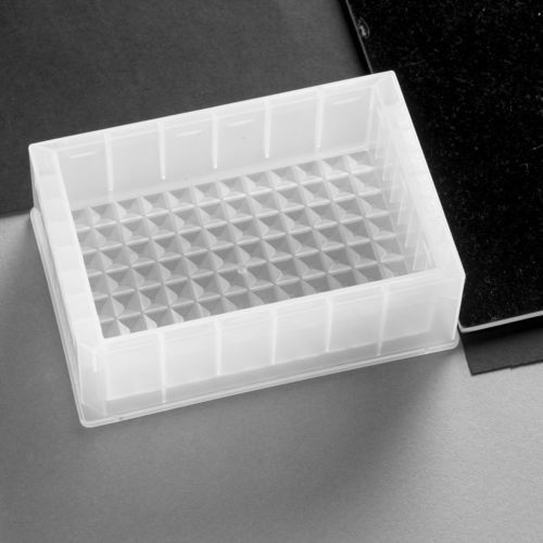 Depósito de microplacas para las ciencias de la vida - 390001 - Porvair Sciences Ltd - de laboratorio / para la investigación / de 96 orificios