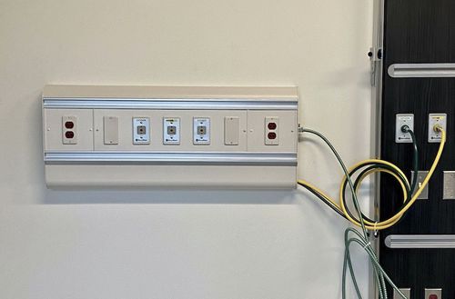 Unidad médica de cabecera horizontal - PROVIDER PLUS® 6540-AC - Modular Services Company - de pared / para unidad de cuidados intensivos