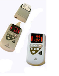 Pulsioxímetro portátil de mano - 34 - Mediaid Inc. - médico / alimentado por batería / USB