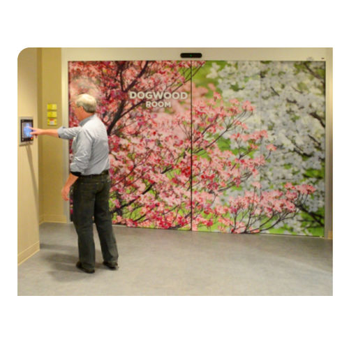 Puerta con blindaje - SmartDoor® Proton - Veritas Medical Solutions - para radioterapia / de protón / corredera