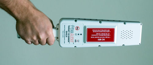 Detector de metales para IRM portátil de mano - FerrAlert™ - Kopp Development