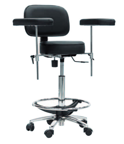 Taburete para consulta médica - TQ.575C - Orla Equipamientos Clínicos - quirúrgico / de altura variable / con reposabrazos