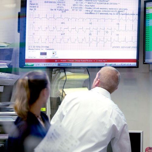 Sistema de gestión y análisis de telemedicina - LIFENET - Stryker Emergency Care - de datos de pacientes / de la información / historiales médicos