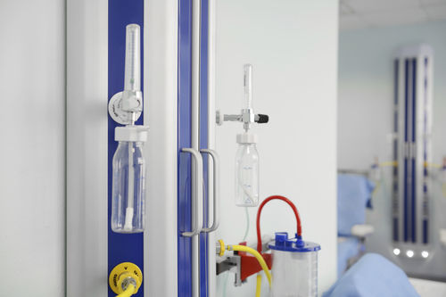 Unidad médica de cabecera de pared - TOTEM HYDRA - CASALUCI - vertical / modular / pediátrica