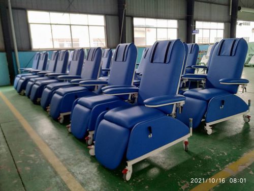 Sillón para hemodiálisis manual - PY-YS upgraded - Nanning Passion Medical Equipment - de 3 secciones / para quimioterapia / con ruedas